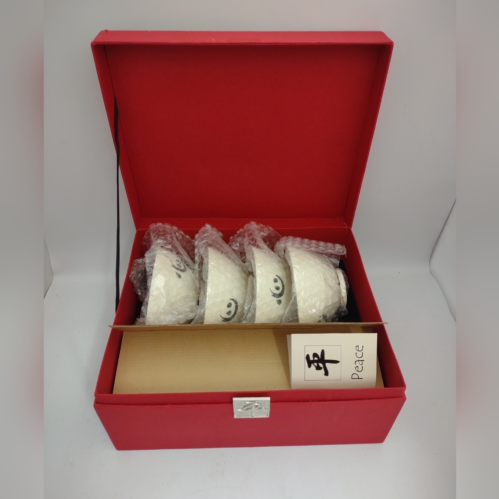 “Peace” &"Heart" Symbol Set 4 Rice Bowls Japanese & Chopsticks Discovery Channel